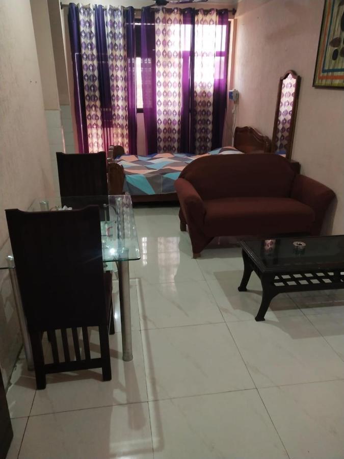 Mufis Homestay, Emerald Compound, New Palam Vihar-2 Gurgaon Esterno foto