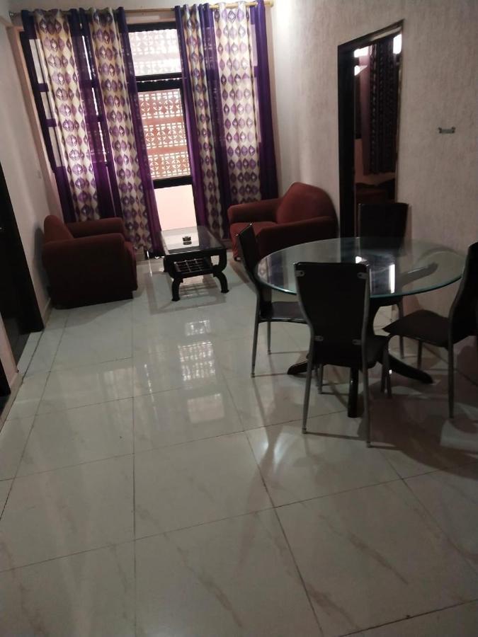 Mufis Homestay, Emerald Compound, New Palam Vihar-2 Gurgaon Esterno foto