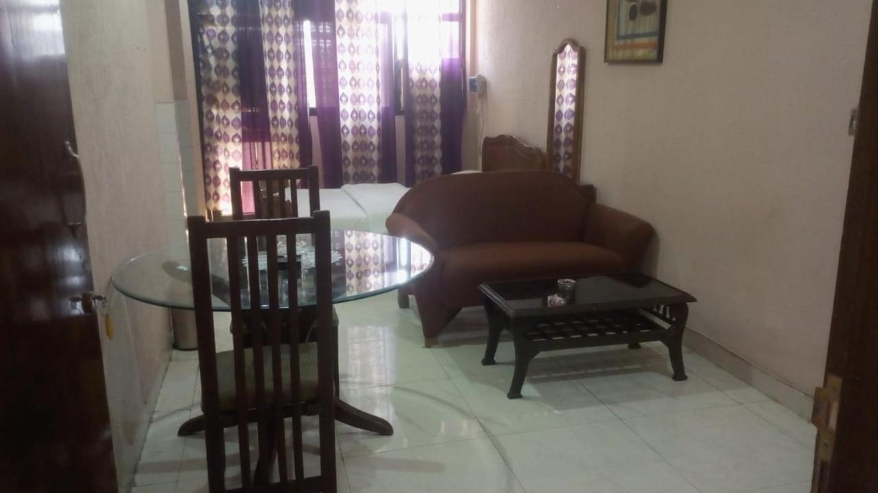 Mufis Homestay, Emerald Compound, New Palam Vihar-2 Gurgaon Esterno foto
